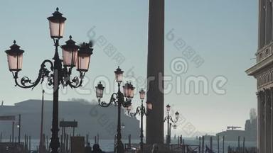 威尼斯圣马可广场的路灯